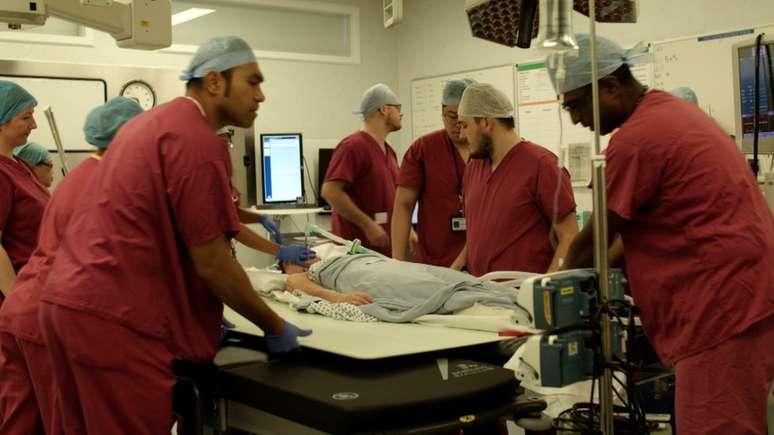 A unidade conta com um centro cirúrgico que opera 24 horas