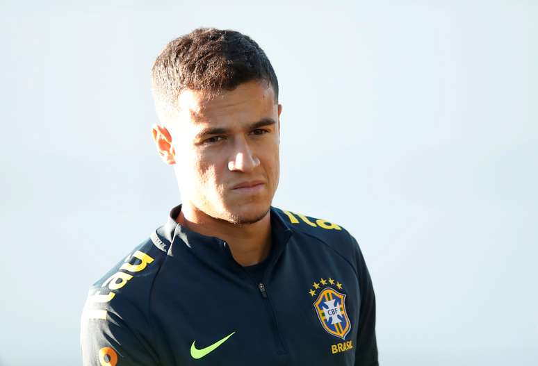 Philippe Coutinho durante treino da sele&ccedil;&atilde;o brasileira em Londres
09/10/2018 Action Images via Reuters/Andrew Boyers 