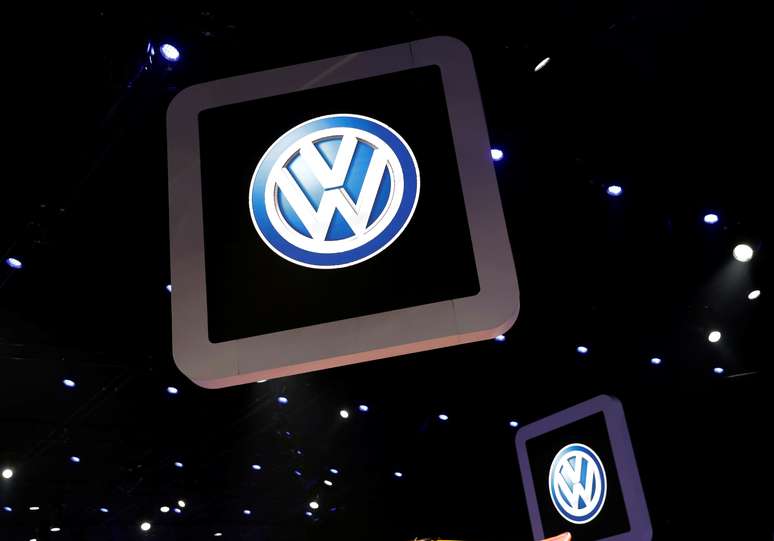 Logo da Volkswagen em exibição durante Salão Internacional do Automóvel em São Paulo. 6/11/2018. November 6, 2018. REUTERS/Paulo Whitaker.