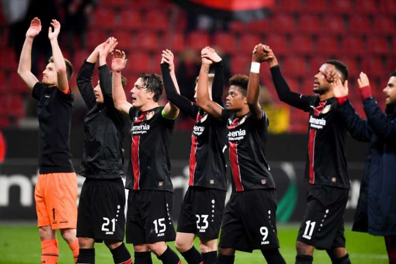 Alemães comemoram vaga na próxima fase da Liga Europa (Foto: AFP)