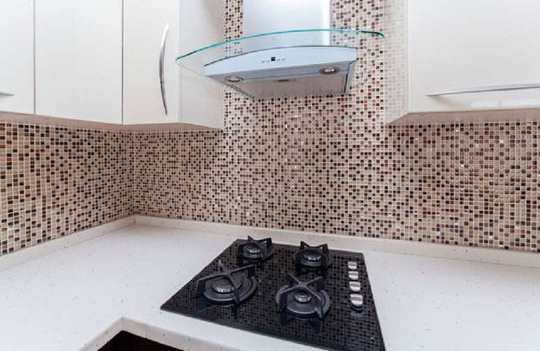 21. As pastilhas para cozinha deixam o ambiente muito mais bonito.