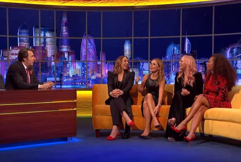 Spice Girls durante entrevista ao programa de Jonathan Ross.