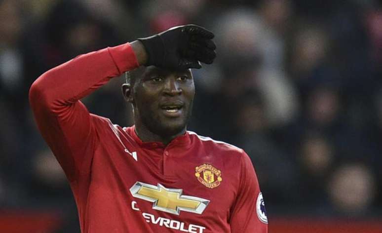 Lukaku volta a treinar e pode retornar em clássico contra o City (Foto: Oli Scarff / AFP)