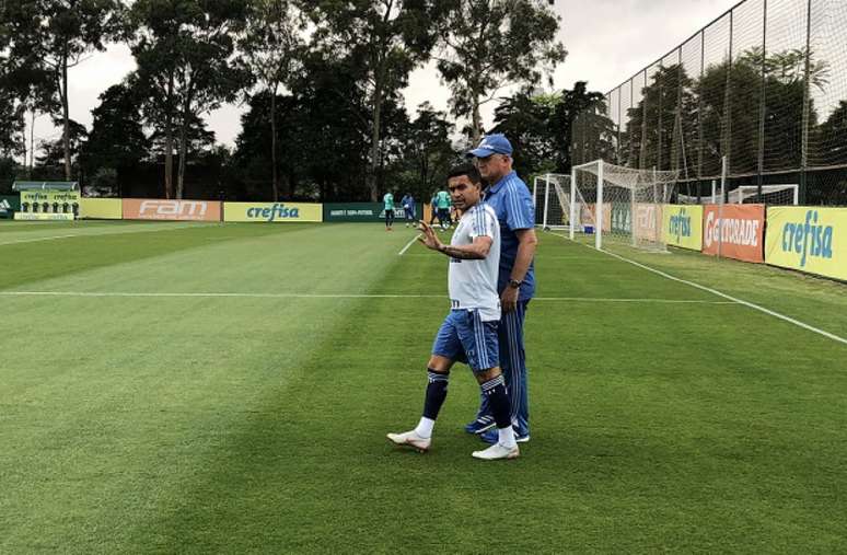 Felipão chegou acompanhado de Dudu no treino desta sexta-feira, na Academia (Foto: Thiago Ferri)