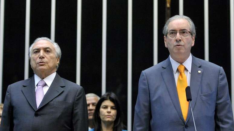 Gravação feita por Joesley mostrou conversa entre ele e o presidente Michel Temer (esq.); no diálogo, o empresário cita o ex-deputado Eduardo Cunha (dir.)