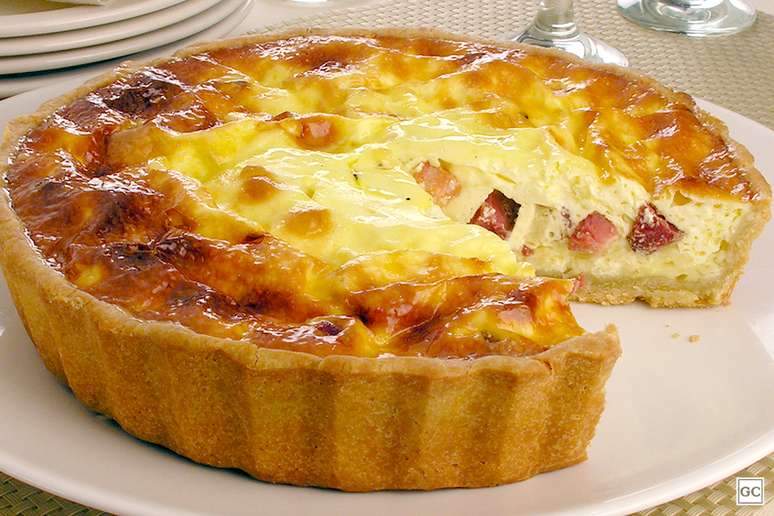 Quiche de queijos com bacon