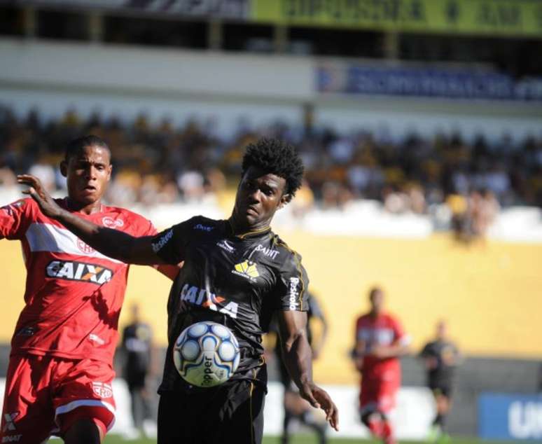 Criciúma e CRB empatam por 3 a 3 pela Série B do Campeonato Brasileiro