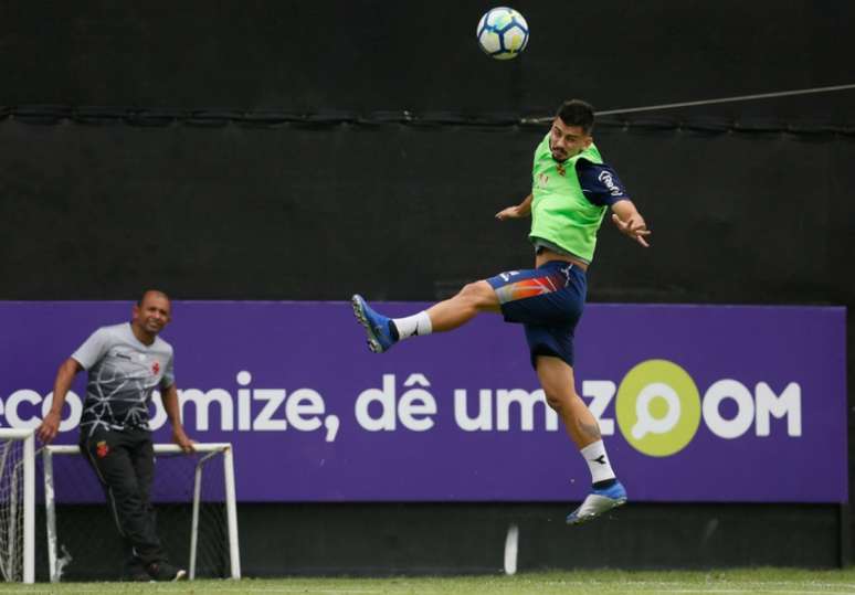 Ricardo Graça durante treino no CT das Vargens (Rafael Ribeiro/Vasco)