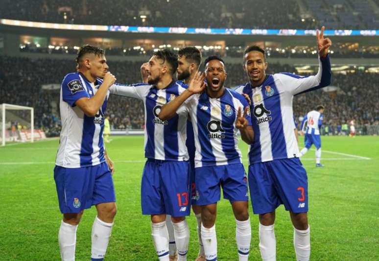 Tiquinho Soares comemora o gol da vitória com a equipe do Porto (Foto: Reprodução)
