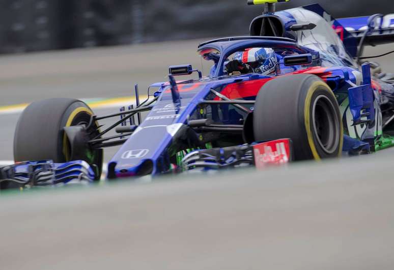 Sentimentos mistos na Toro Rosso com Gasly em P9 e Hartley em P16