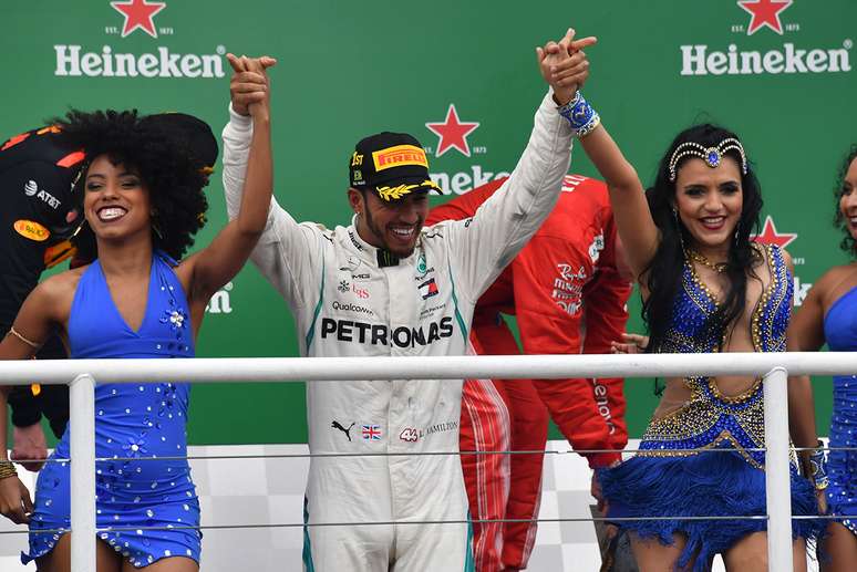 Em dia de “trapalhada” de Ocon, Lewis Hamilton vence o GP do Brasil de Fórmula 1