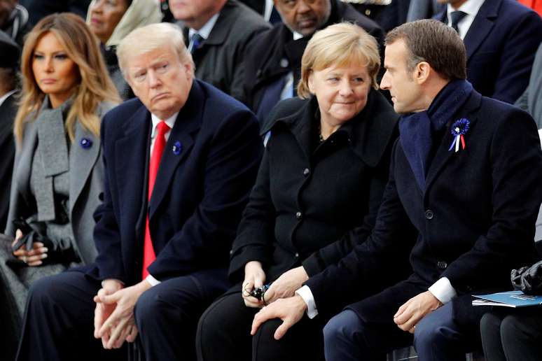 Melania,Trump, Merkel e Macron durante uma cerimônia de comemoração do Dia do Armistício, 100 anos após o fim da Primeira Guerra Mundial, no Arco do Triunfo, em Paris, França,