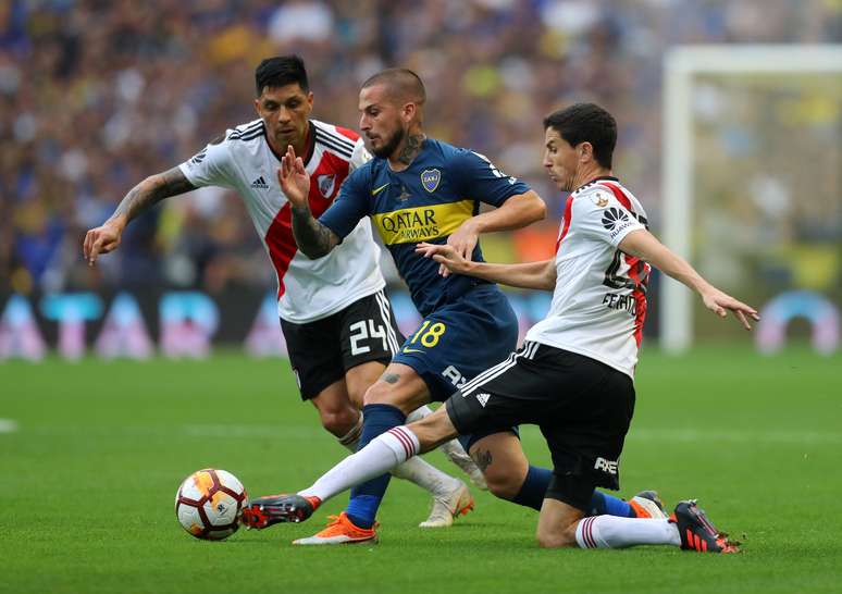 Boca e River empataram a primeira partida da final da Copa Libertadores da América em 2 a 2; jogo foi na La Bombonera