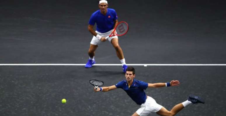 Número 1 do mundo, Djokovic pode enfrentar Federer, com quem formou dupla na Laver Cup (Foto: Divulgação)