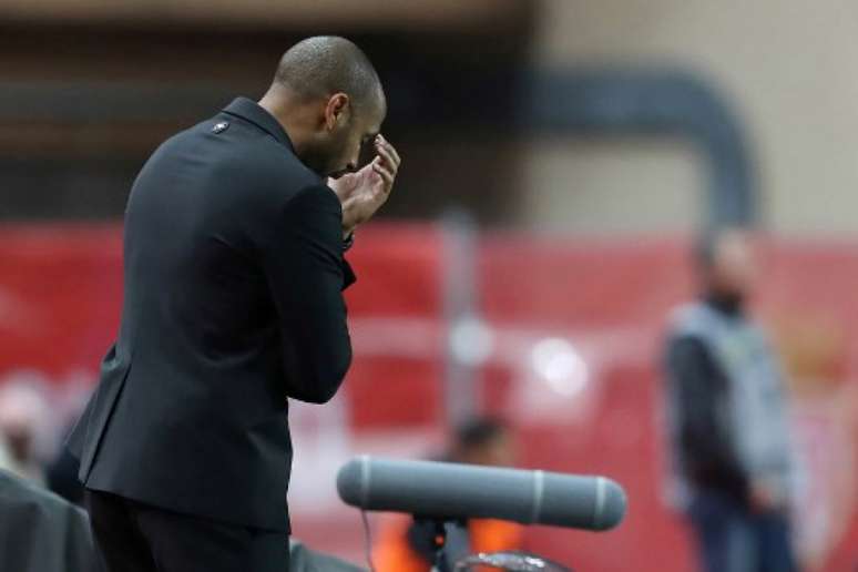 Henry tem dois empates e quatro derrotas à frente do Monaco (Foto: Valery Hache / AFP)