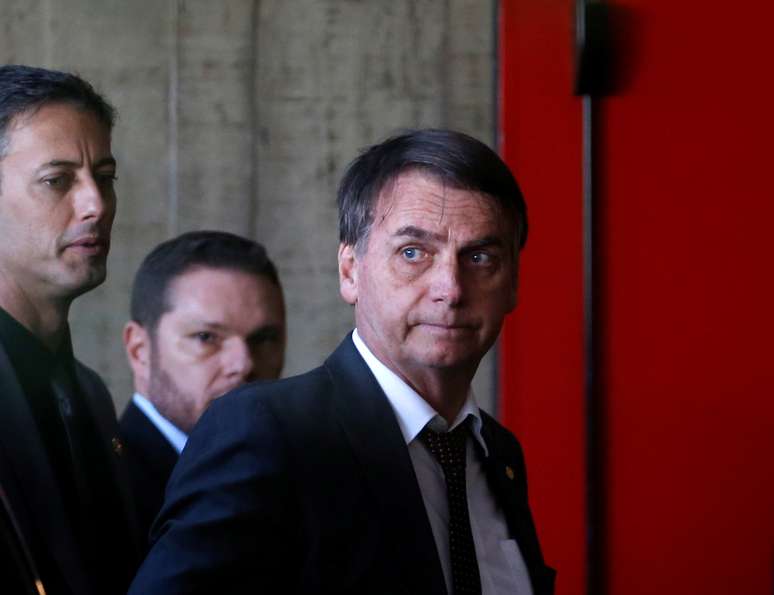 Presidente eleito Jair Bolsonaro ao chegar para reunião em Brasília
13/11/2018 REUTERS/Adriano Machado