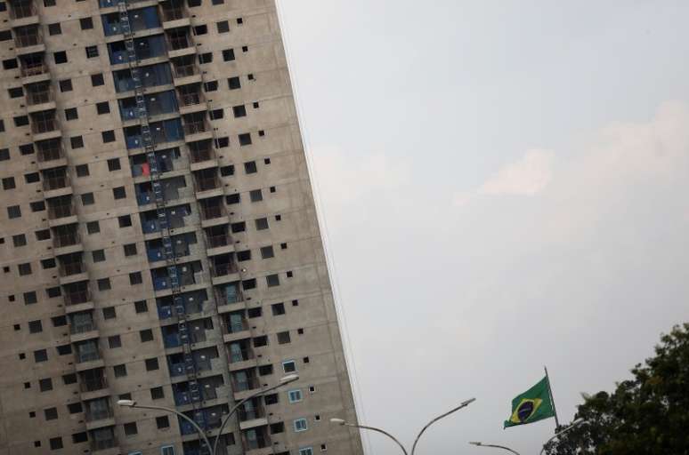 Prédio residencial em construção em São Paulo
25/04/2018
REUTERS/Nacho Doce 