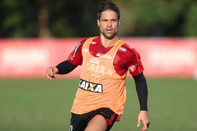 Meia Diego durante atividade no Ninho do Urubu (Foto: Gilvan de Souza/Flamengo)