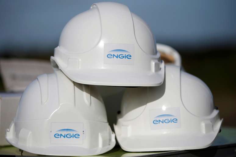Logo da Engie em capacetes
03/10/2017
REUTERS/Stephane Mahe