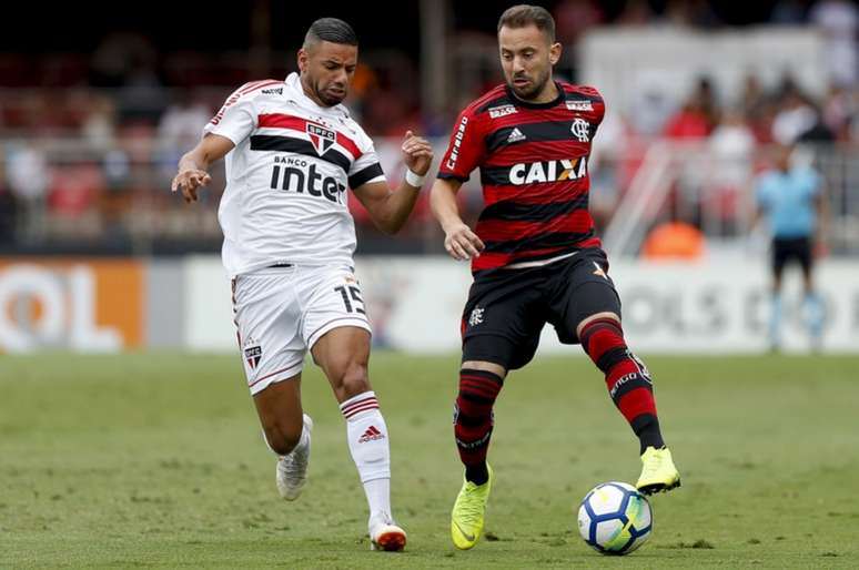 Morumbi foi palco de Flamengo e São Paulo no início de novembro (Foto: Marco Galvão/Fotoarena)