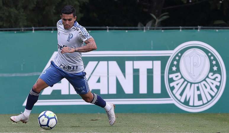 Dudu cresceu de rendimento com a troca de técnico e volta ao time contra o Fluminense (Cesar Greco/Divulgação)