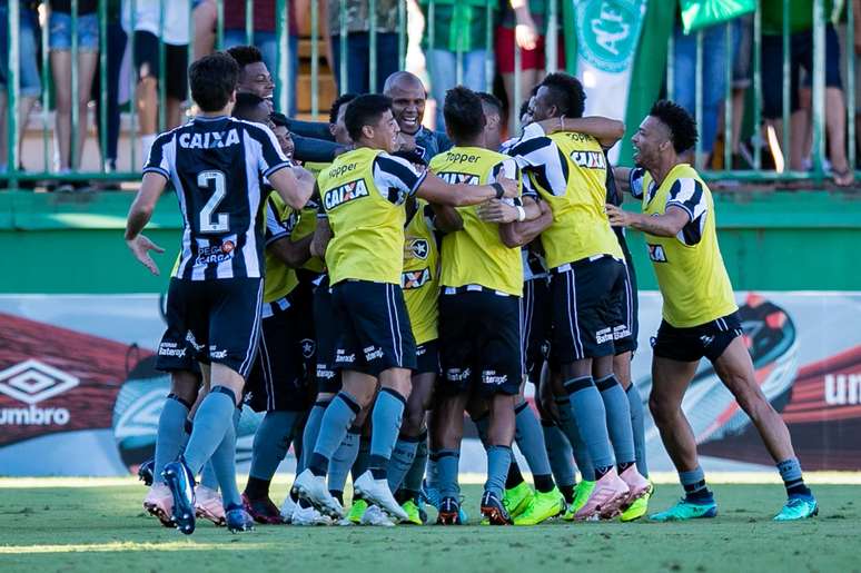 Com o resultado, os alvinegros chegaram a 44 pontos e passam a focar em um lugar na Copa Sul-Americana