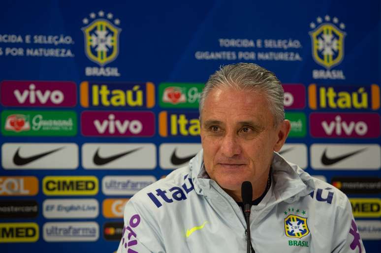 Tite escondeu a escalação para o amistoso contra o Uruguai