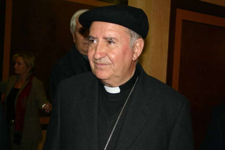 Cardeal chileno acusado de acobertar abusos renuncia a 'C9'