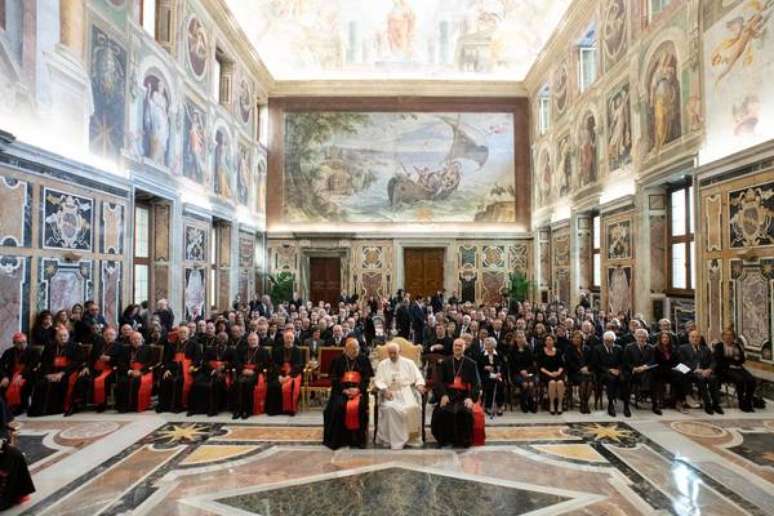 Papa pede que espaço para mulheres seja ampliado na Igreja