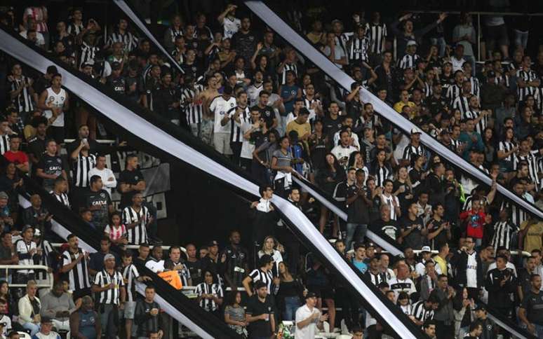 Botafogo de Futebol e Regatas - Ingressos - Botafogo x Internacional