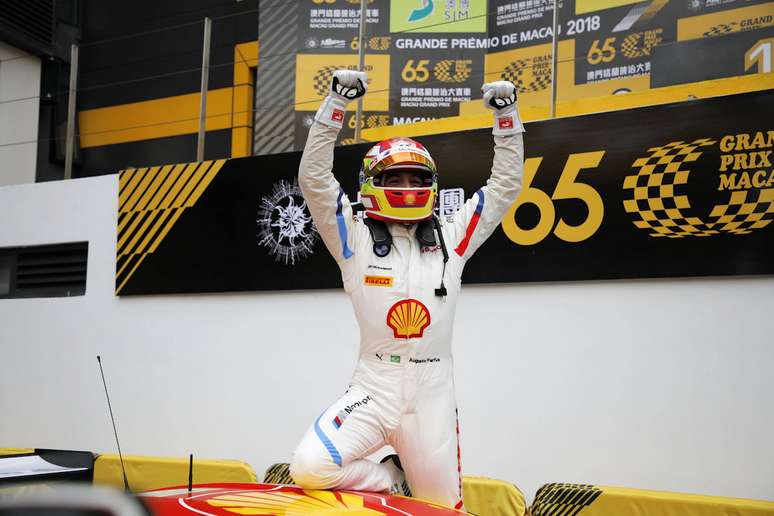 Augusto Farfus vence corrida final e é campeão do FIA GT World Cup, em Macau