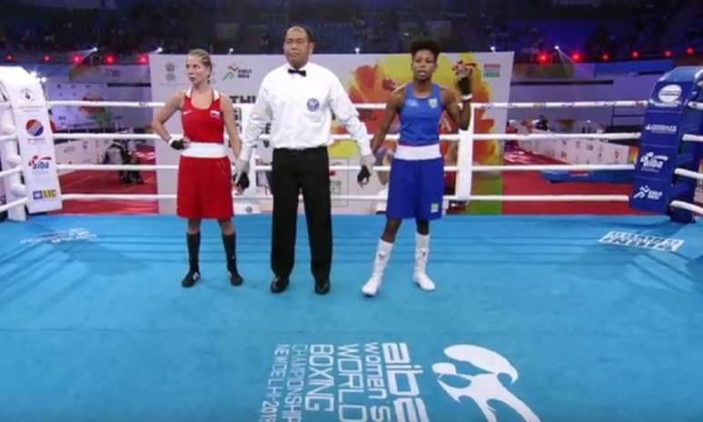 Jucielen está nas quartas do Mundial de boxe feminino (Foto: Reprodução/Youtube)