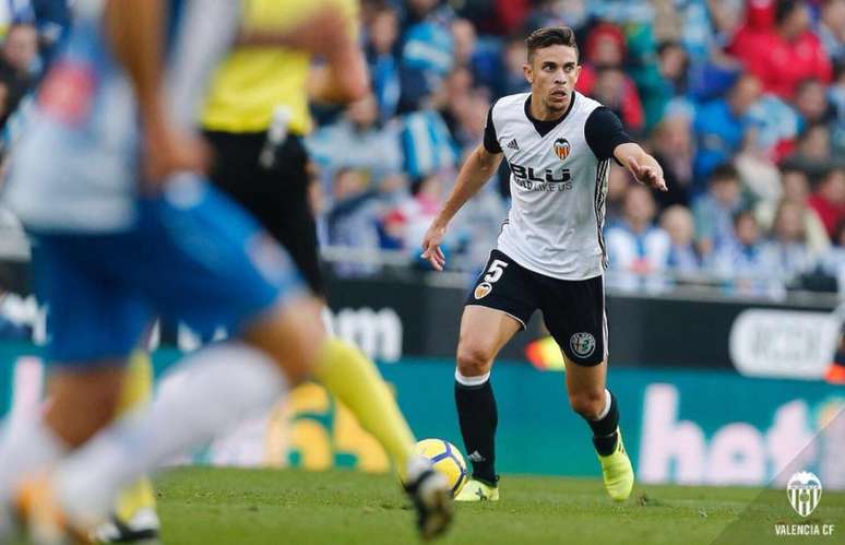 Gabriel Paulista defende o Valencia, mas já teve passagens por Arsenal, Villarreal e Vitória (Foto: Divulgação / Valencia)