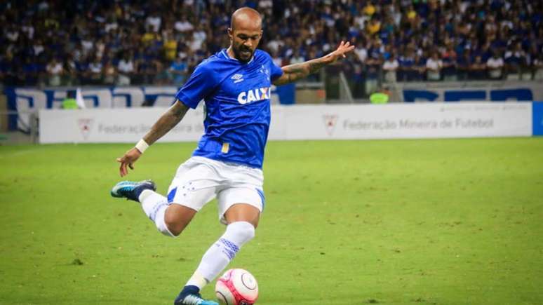 Bruno jogou 33 vezes em 2018 e ainda não conseguiu desempenhar o bom futebol que o trouxe do Botafogo- (Foto: Dudu Macedo/Fotoarena/Lancepress!)