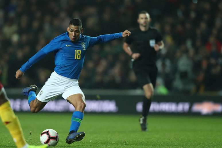 Allan começou a partida diante de Camarões como titular (Foto: Lucas Figueiredo/CBF)