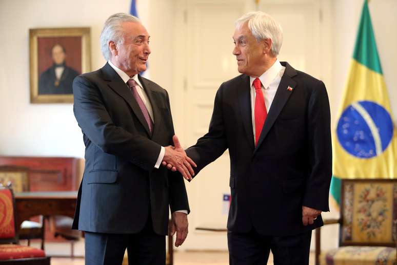 Temer cumprimenta Pi&ntilde;era em Santiago
 21/11/2018   REUTERS/Ivan Alvarado 