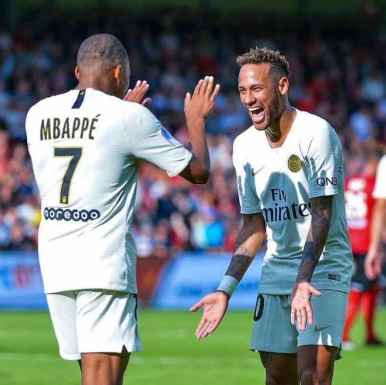 Juntos, Neymar e Mbappé fizeram 26 gols na temporada (Foto: Reprodução)