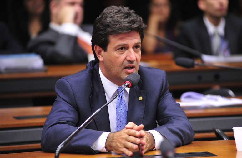 O deputado Luiz Henrique Mandetta, que assumirá o Ministério da Saúde no governo Bolsonaro