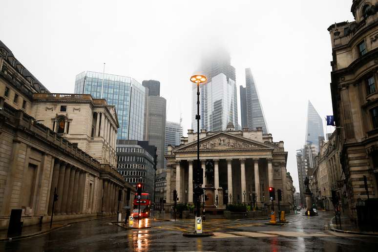 Banco da Inglaterra em distrito financeiro de Londres
 23/9/2018   REUTERS/Henry Nicholls