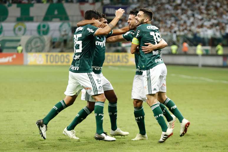 Luan comemora gol do Palmeiras