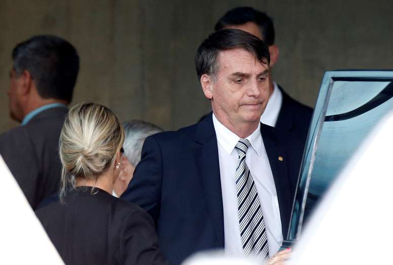 Presidente eleito Jair Bolsonaro deixa sede da transi&ccedil;&atilde;o de governo, em Bras&iacute;lia
21/11/2018 REUTERS/Adriano Machado 