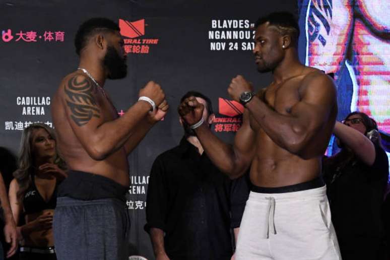 Curtis Blaydes é visto como favorito para vencer e engatar a quinta vitória seguida nos pesados (Foto: Getty Images)