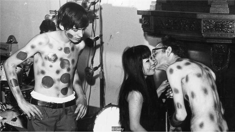 A nudez frequente em seus trabalhos escandalizou o Japão de Kusama e trouxe vergonha à sua família