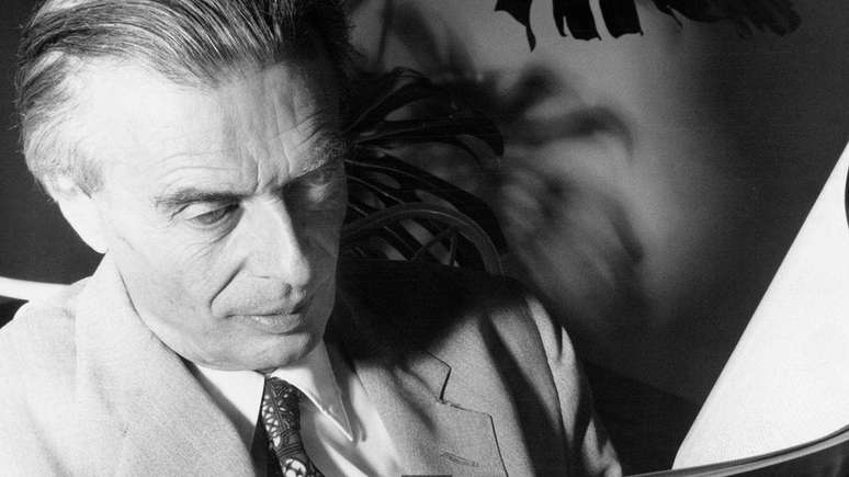 Muitos artistas, entre eles m&uacute;sicos, escritores, s&atilde;o conhecidos por terem abusado do LSD, incluindo o escritor brit&acirc;nico Aldous Huxley