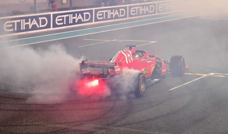 Sebastian Vettel espera dar mais trabalho ao Lewis Hamilton na próxima temporada