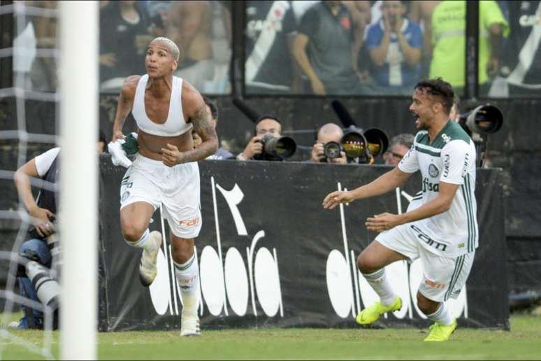 Confira a seguir a galeria especial do LANCE! com as imagens de Vasco e Palmeiras, que se enfrentaram neste domingo
