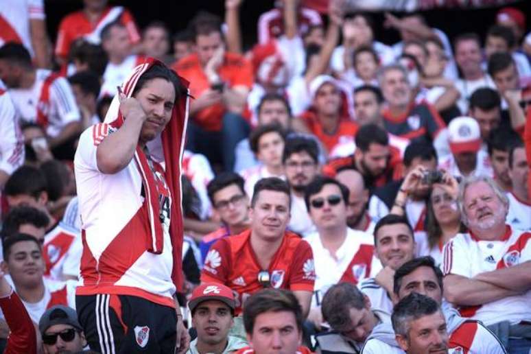 Torcida do River no Monumental de Núñez para final da Libertadores