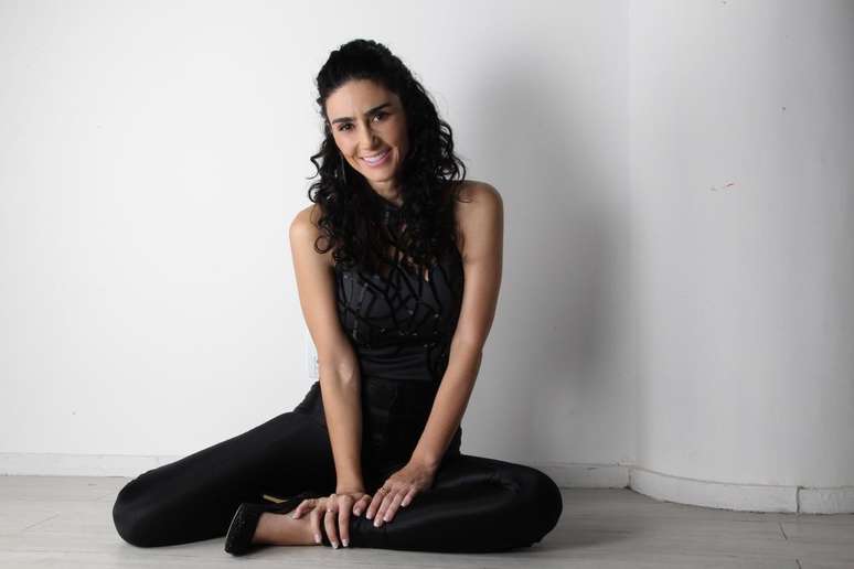 Cristiane diz que o marido era como um 'pr&iacute;ncipe encantado', e a rela&ccedil;&atilde;o como uma novela de amor, mas que isso n&atilde;o durou muito