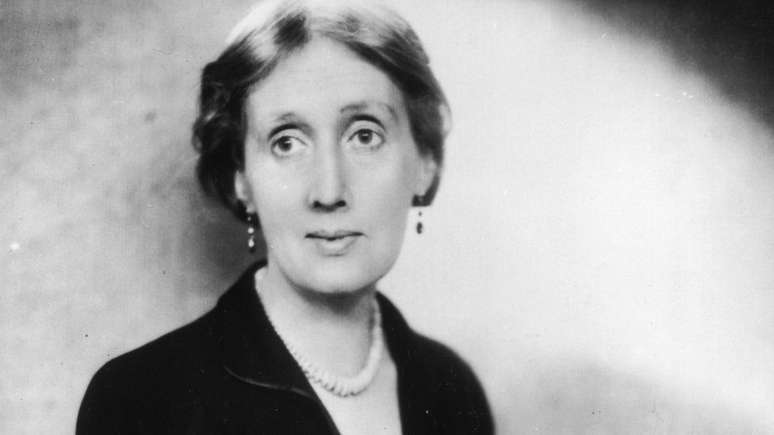 Virginia Woolf viveu em contexto familiar e histórico conturbados