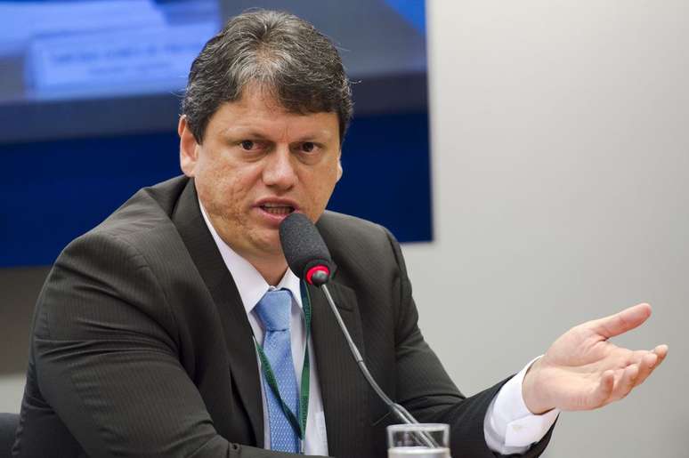 Tarcísio Gomes de Freitas é o ministro da Infraestrutura de Bolsonaro